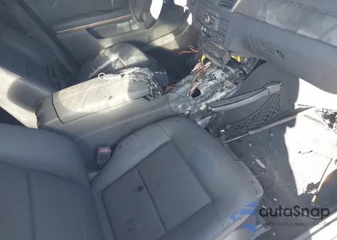 2011 Mercedes-Benz E 350 4Matic from USA, damaged, VIN WDDHF8HB4BA424936